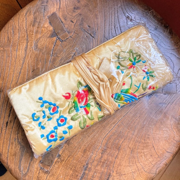 NWT Asian gold silk jewelry roll travel organizer - Picture 7 of 11